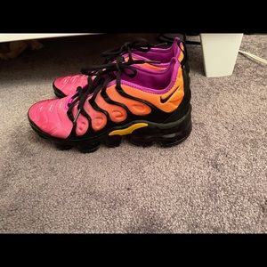 Brand New Nike Vapor Max Sneakers